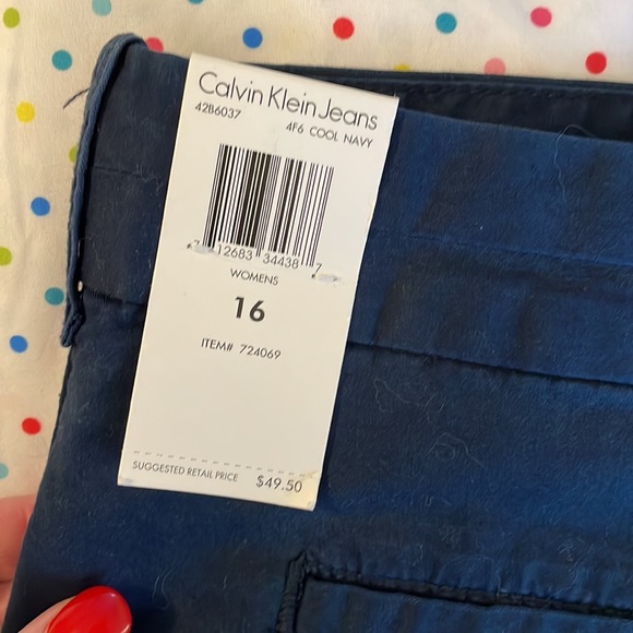 Calvin Klein shorts NWT - Picture 3 of 8